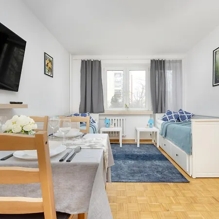 Spacious Apartment With Three Bedrooms In Warsaw By Noclegi Renters Екстер'єр фото
